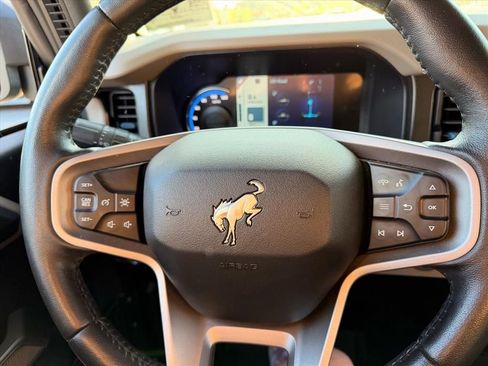 Used 2022 Ford Bronco Wildtrak AWD/4WD image 14