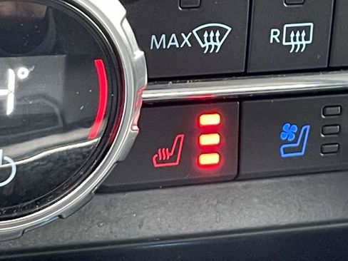 Used 2022 Ford F450 Lariat w/ Lariat Value Package image 26