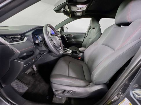 Used 2023 Toyota RAV4 SE image 21