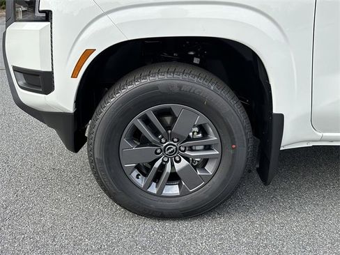 New 2026 Nissan Frontier SV image 12