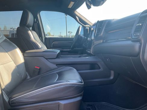 Used 2024 RAM 3500 Limited AWD/4WD image 12