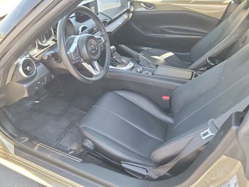 Used 2024 MAZDA MX-5 Miata Grand Touring image 3
