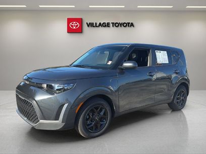 Used 2025 Kia Soul LX w/ LX Technology Package