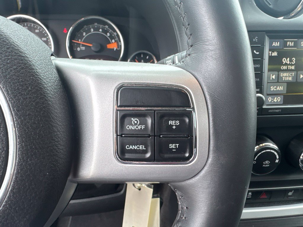 Used 2016 Jeep Compass High Altitude AWD/4WD image 13