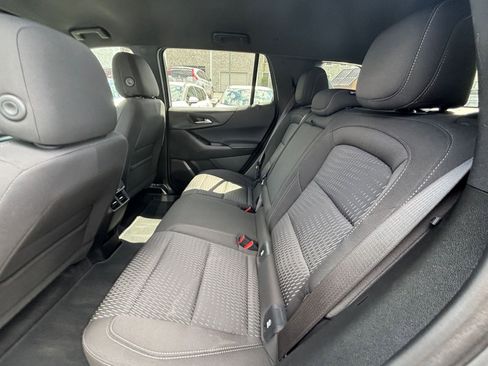 Used 2025 Chevrolet Equinox LT FWD image 27