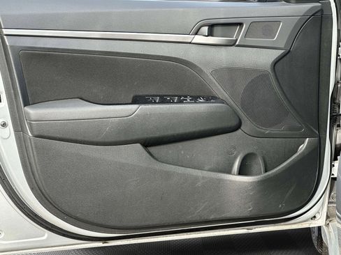 Used 2018 Hyundai Elantra SEL image 22