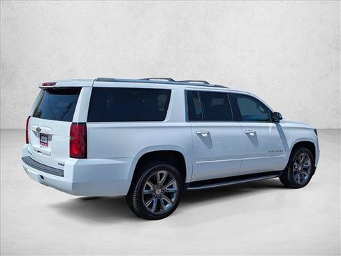 Used 2019 Chevrolet Suburban Premier AWD/4WD image 5