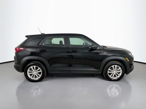 Used 2023 Chevrolet TrailBlazer LS AWD/4WD image 16