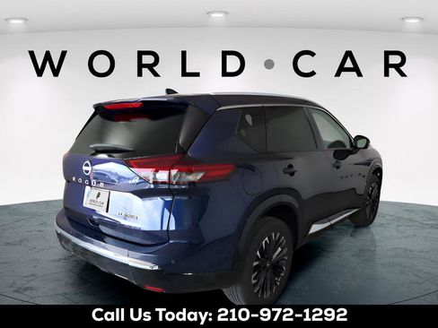 Used 2025 Nissan Rogue Platinum w/ Platinum Premium Package image 7