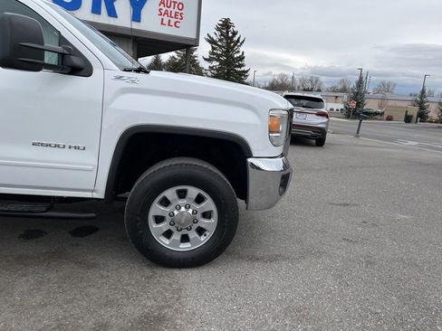 Used 2015 GMC Sierra 2500 SLE image 16