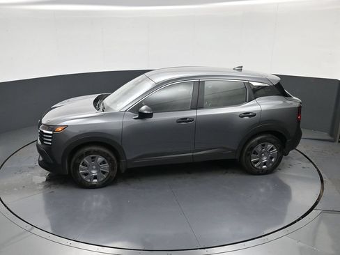Used 2025 Nissan Kicks S FWD image 28
