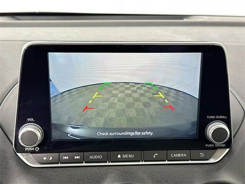 Used 2023 Nissan Sentra SV image 12