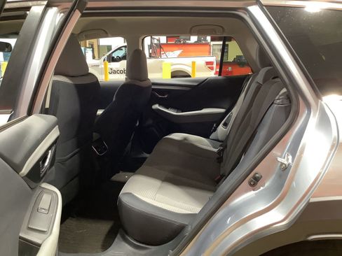 Used 2023 Subaru Outback Premium AWD/4WD image 11