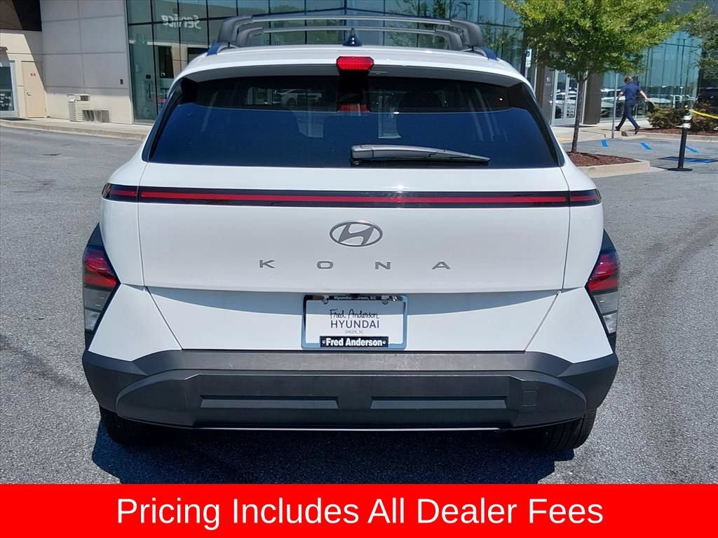 Certified 2024 Hyundai Kona SEL FWD image 4
