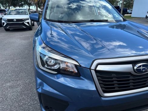 Used 2020 Subaru Forester Premium image 15