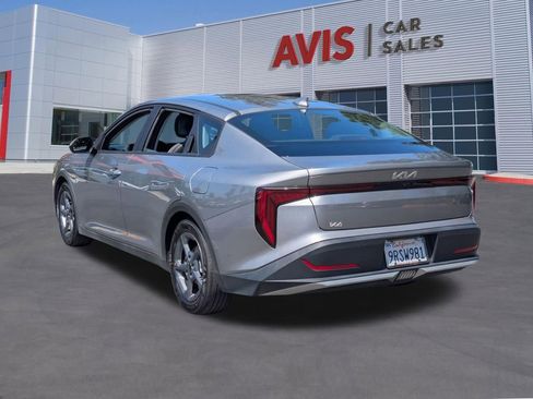 Used 2025 Kia K4 FWD image 9
