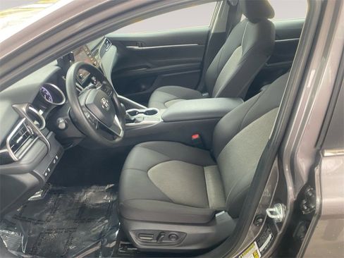 Used 2024 Toyota Camry LE w/ Convenience Package image 9
