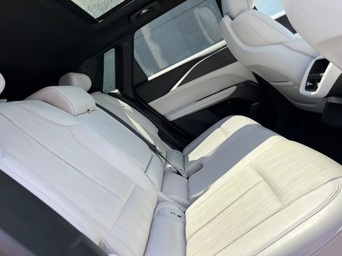 Used 2024 Cadillac Lyriq Luxury RWD image 54
