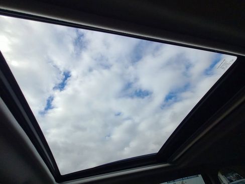 Used 2022 Subaru Forester Limited image 28