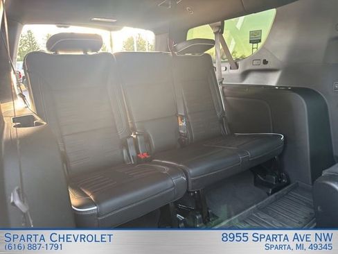 Used 2026 GMC Yukon XL AT4 Ultimate w/ LPO, Floor Liner Package AWD/4WD image 31