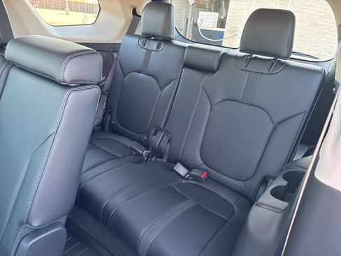 New 2025 Honda Pilot EX-L image 11