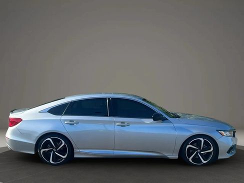 Used 2021 Honda Accord Sport image 6