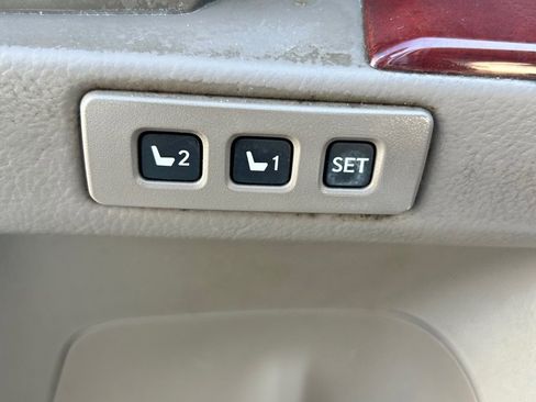 Used 2013 Lexus GX 460 image 7