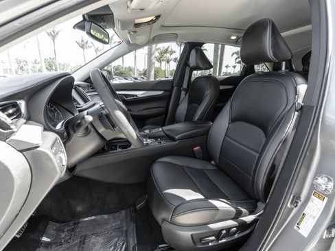 Used 2021 INFINITI QX50 Luxe image 8