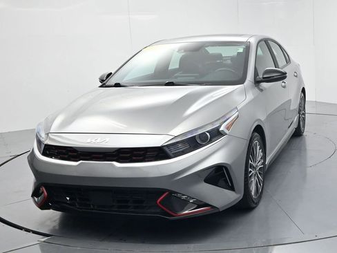 Used 2022 Kia Forte GT-Line w/ GT-Line Premium Package FWD image 3