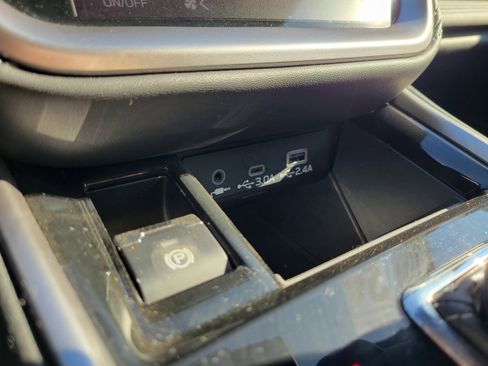 Certified 2024 Subaru Outback Limited image 21