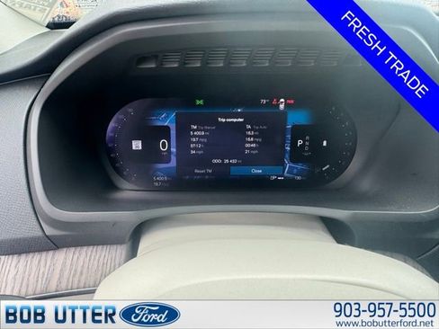 Used 2024 Volvo XC90 B6 Plus AWD/4WD image 9