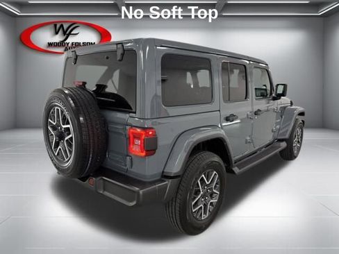 Used 2024 Jeep Wrangler Unlimited Sahara AWD/4WD image 6