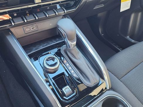 New 2026 GMC Canyon Elevation w/ Convenience Package image 30