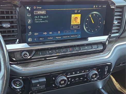 Used 2022 Chevrolet Silverado 1500 RST image 16