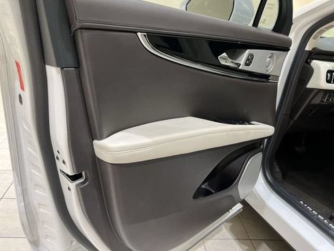 Used 2022 Lincoln Nautilus Black Label AWD/4WD image 22
