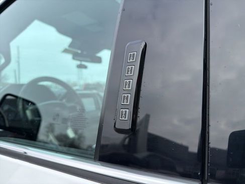 Certified 2021 Ford F350 Platinum image 24