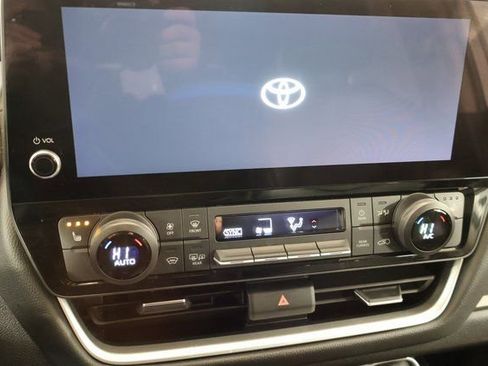 Used 2024 Toyota Grand Highlander XLE image 20