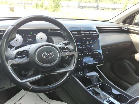 Used 2023 Hyundai Santa Cruz SEL Premium w/ Cargo Package AWD/4WD image 12