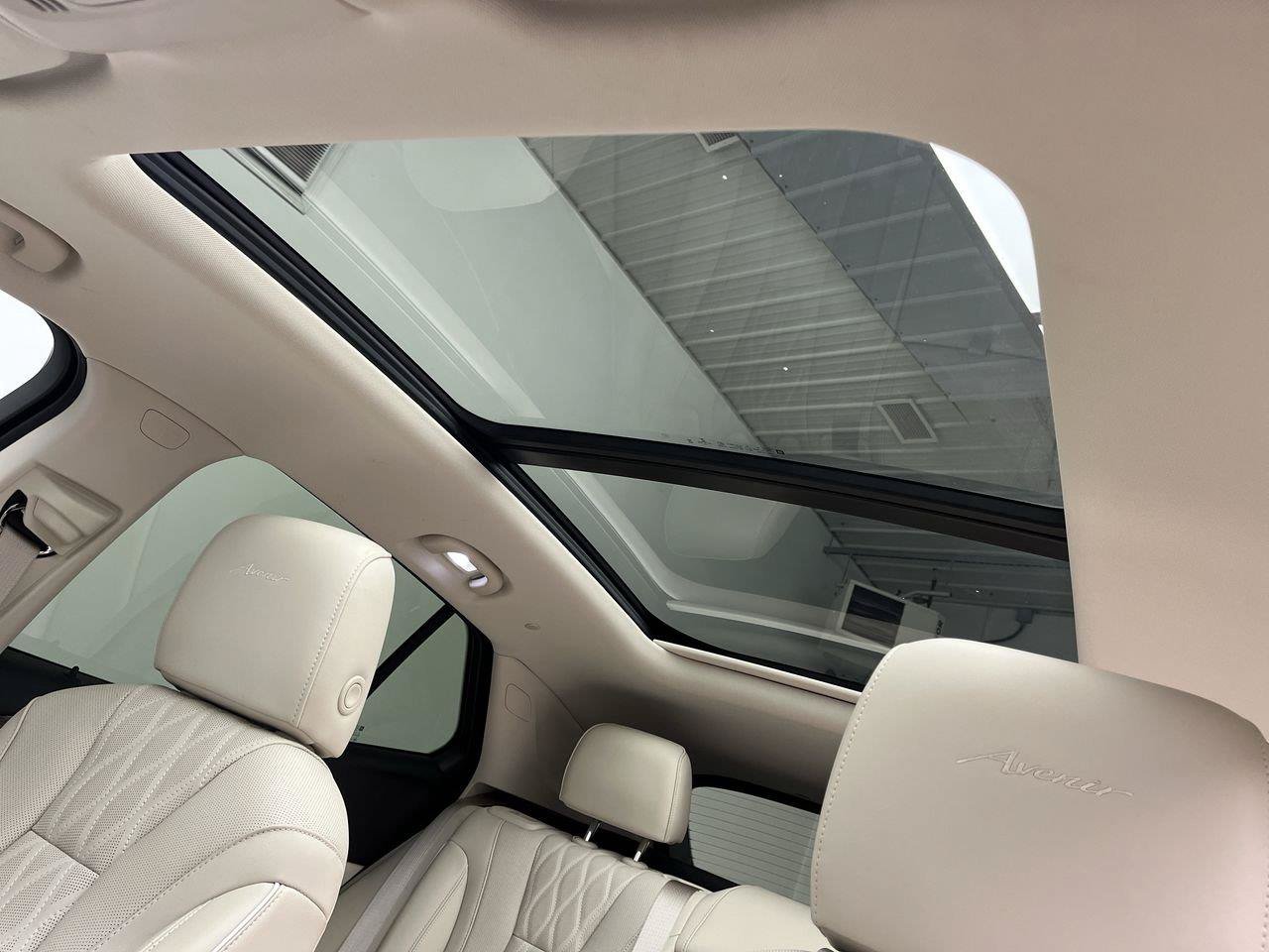 Certified 2023 Buick Envision Avenir AWD/4WD image 13