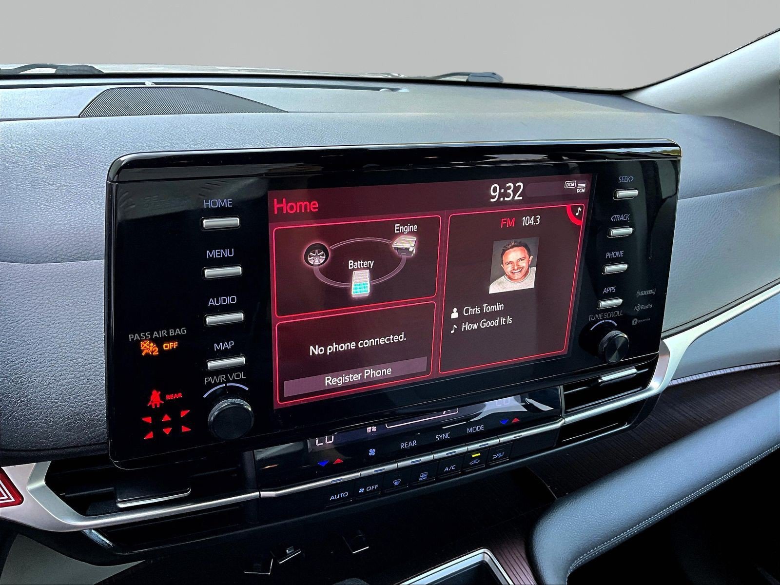 Used 2021 Toyota Sienna LE FWD image 14
