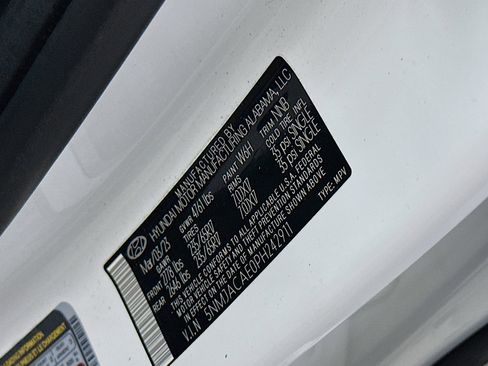 Used 2023 Hyundai Tucson SE image 12