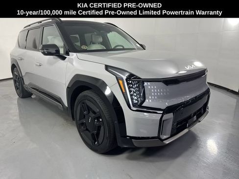 Certified 2026 Kia EV9 GT-Line AWD/4WD image 3