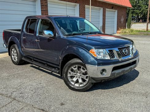 Used 2019 Nissan Frontier SL AWD/4WD image 25