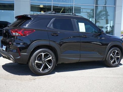 Used 2022 Chevrolet TrailBlazer RS FWD image 9