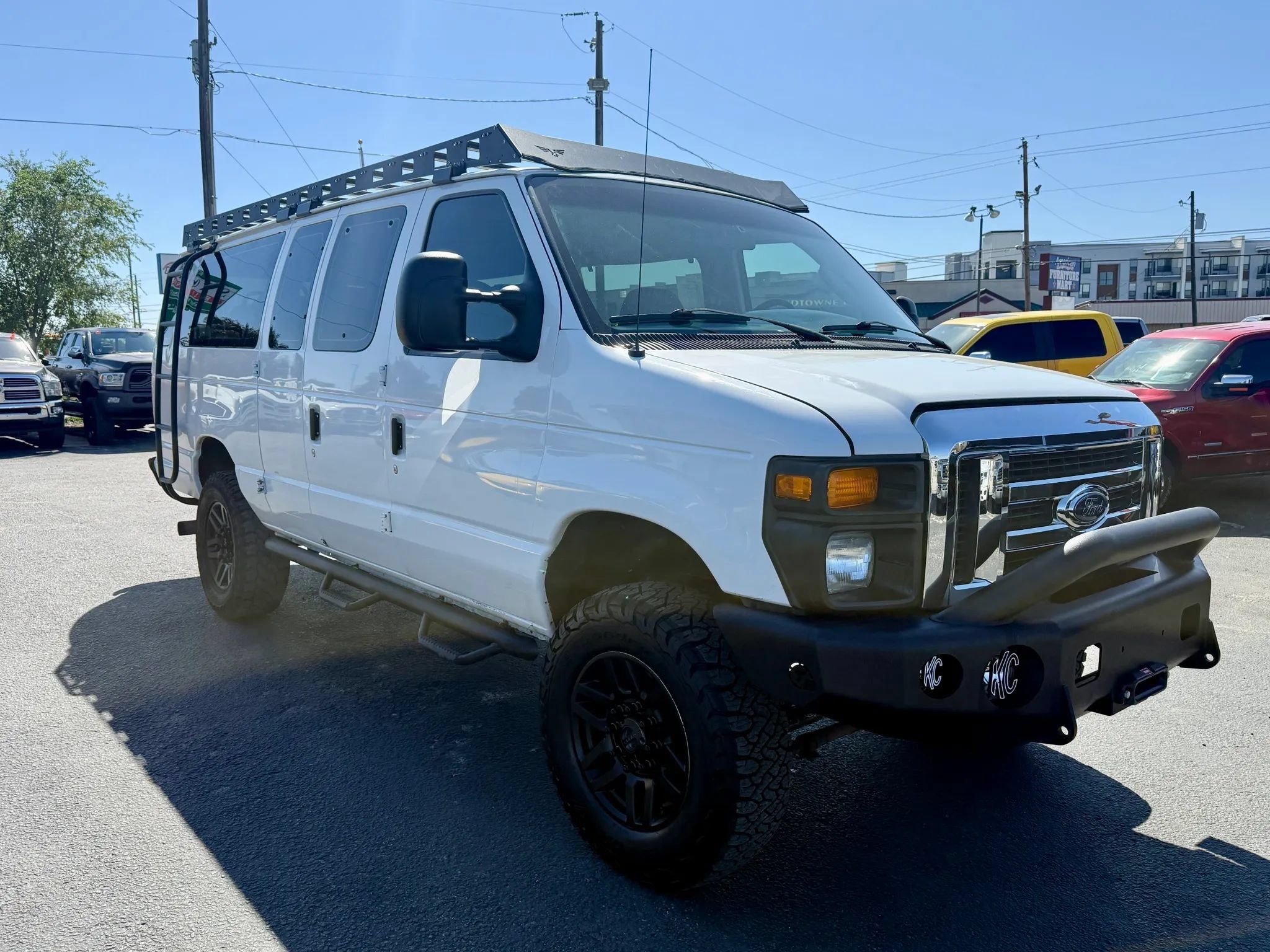 Used 2008 Ford E-350 and Econoline 350 Extended Super Duty RWD image 7