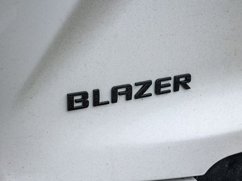 Used 2024 Chevrolet Blazer RS w/ Driver Confidence II Package image 9