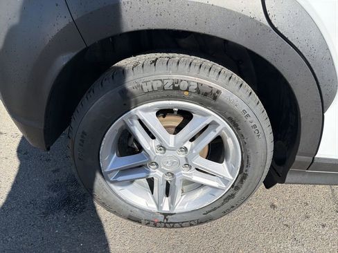 Used 2020 Hyundai Kona SE FWD image 32