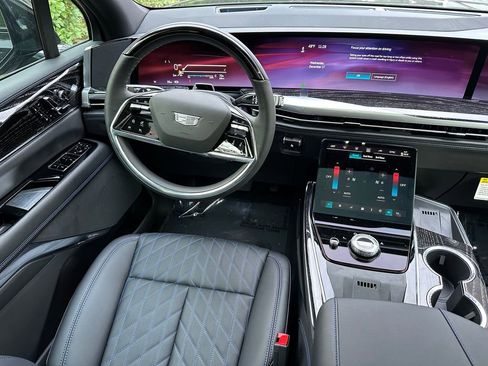 New 2026 Cadillac Escalade IQL Luxury image 19