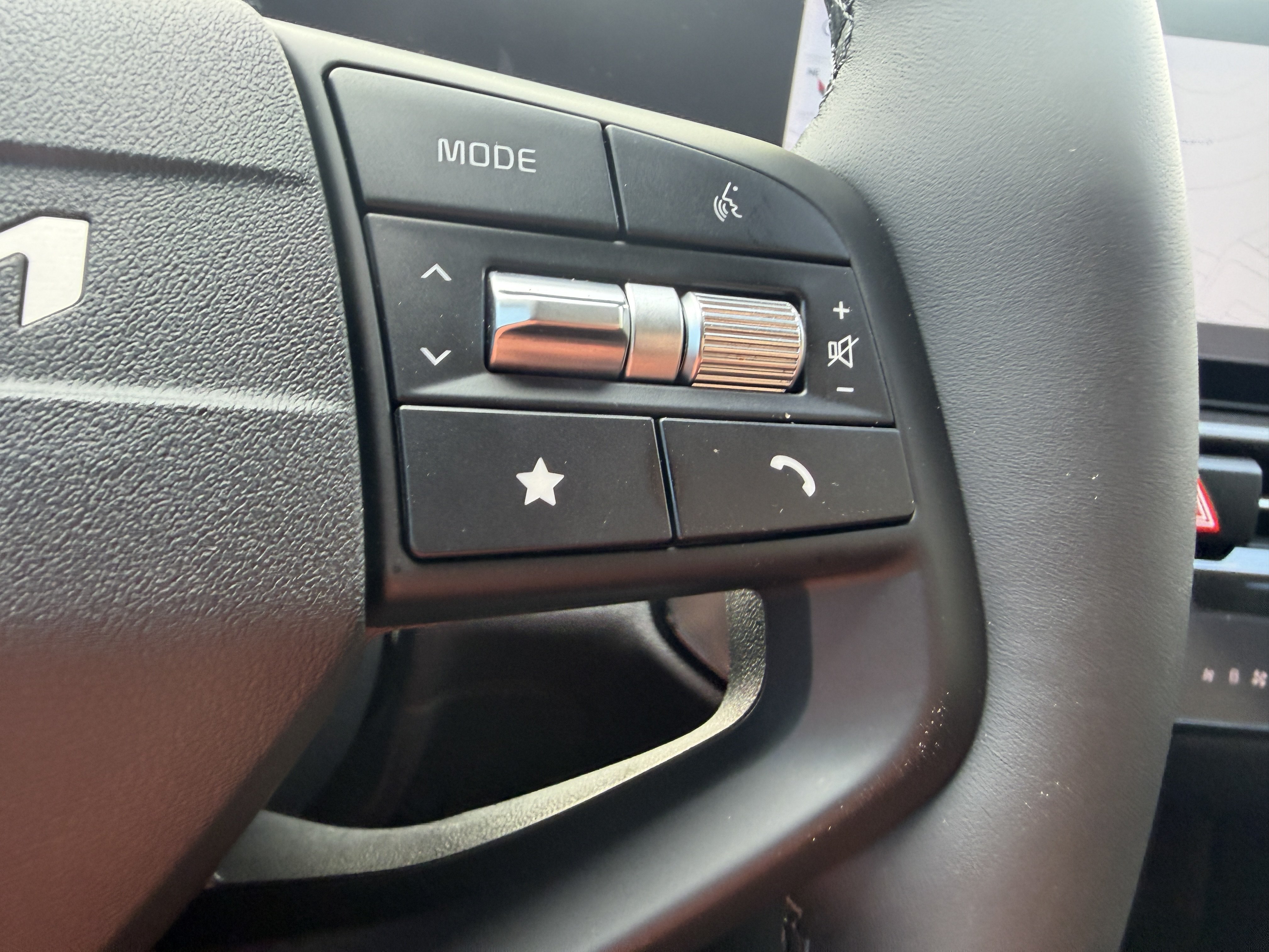 New 2026 Kia Sportage SX FWD image 28