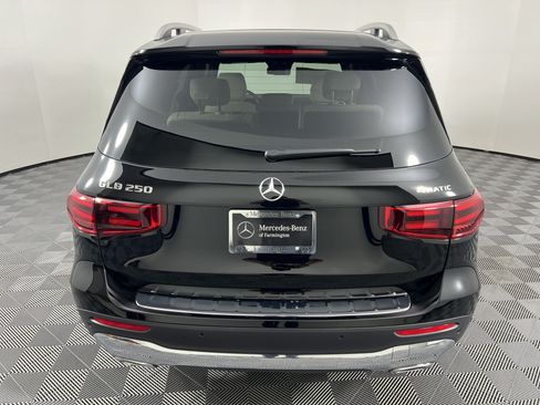 New 2026 Mercedes-Benz GLB 250 4MATIC image 11